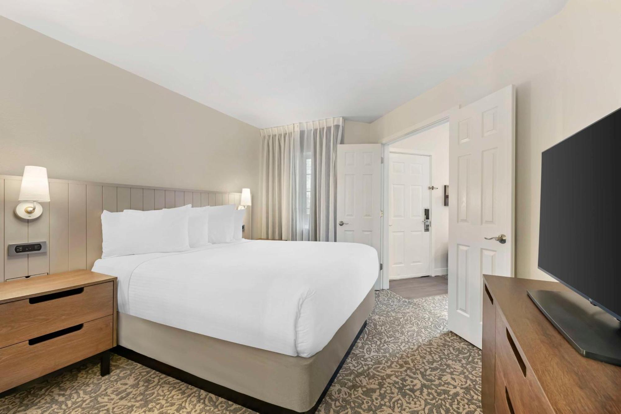 โซเนสตา อีเอส สวีท ดัลเลส แอร์พอร์ต Hotel เฮิร์นดอน ภายนอก รูปภาพ